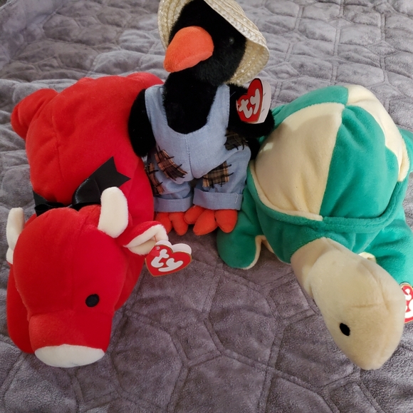 Vintage Ty Stuffed Animals, 2 Pillow Pals and 1 Attic Treasure - Picture 1 of 4